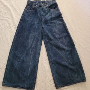 Levi's Wide Barrel Jeans